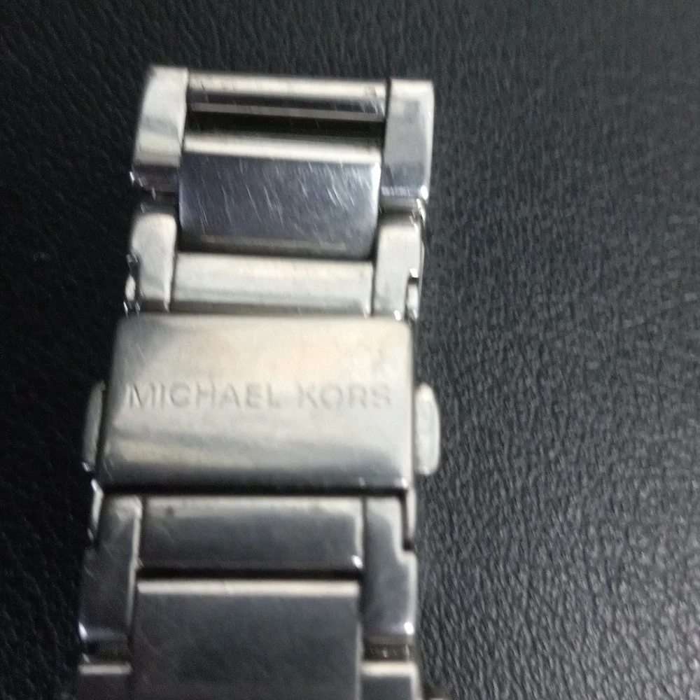 Michael Kors Silver Women's Watch - Picture 7 of 7